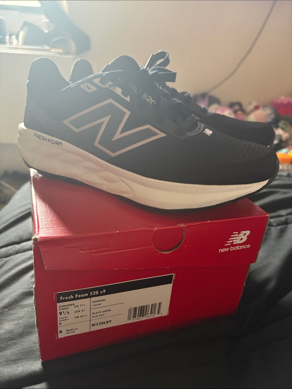 New Balance Fresh Foam 520 women’s Running Shoes - Black/White